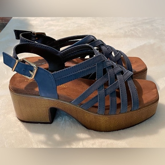 House of Harlow 1960 Platform Sandals. They go with everything! Like new! - Picture 4 of 10